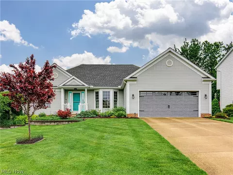 568 Breiton Cir, Barberton, OH 44203