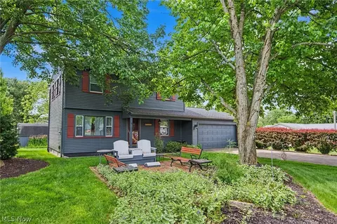 120 Winter Ln, Cortland, OH 44410