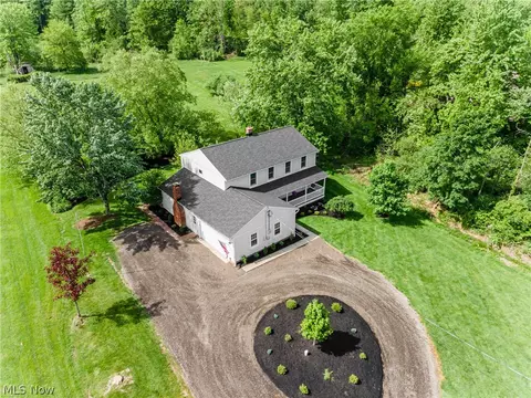 7981 Mulberry Rd, Chesterland, OH 44026