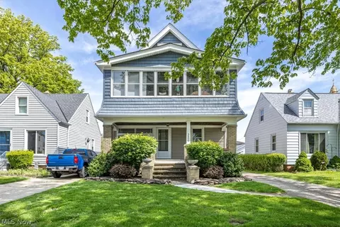 3806 Liggett Dr, Parma, OH 44134