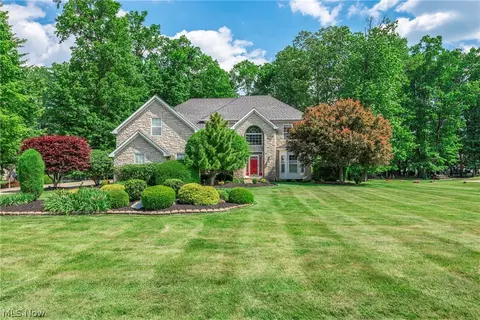 6424 Oak Point Ests, Lorain, OH 44053