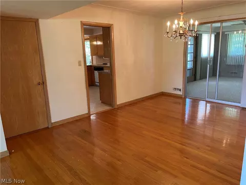 Other - 729 E Parkhaven Dr, Seven Hills, OH 44131 photo 1 of 8
