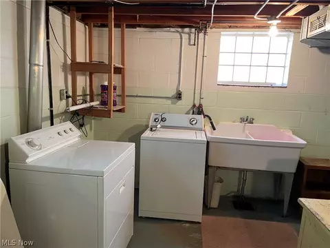 Other - 729 E Parkhaven Dr, Seven Hills, OH 44131 photo 7 of 8