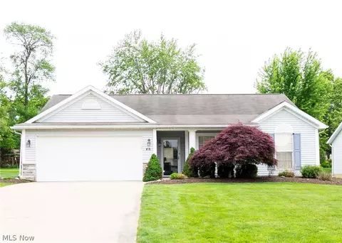 316 Brookpoint St NW, North Canton, OH 44720