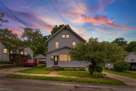 154 Yonker St, Barberton, OH 44203