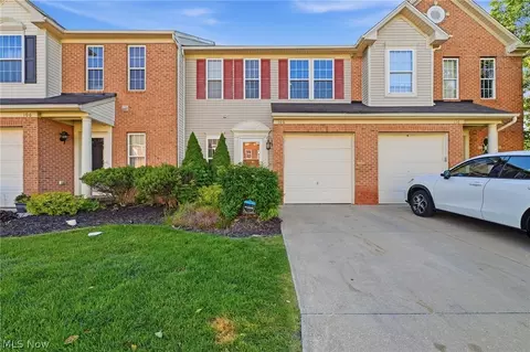 108 Clay Ct, Berea, OH 44017
