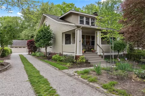 25947 Bagley Rd, Olmsted Falls, OH 44138