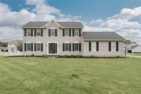 3790 Piperglen Ave NW, Massillon, OH 44646