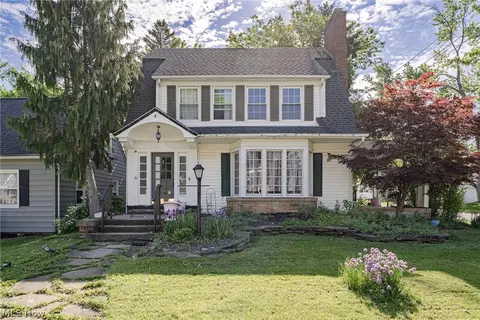 1665 Maywood Rd, South Euclid, OH 44121