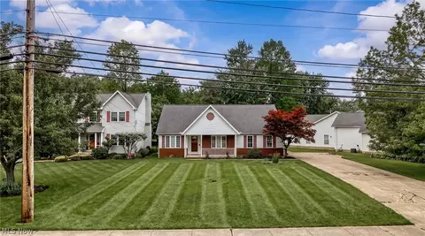 710 Erie Rd, Eastlake, OH 44095