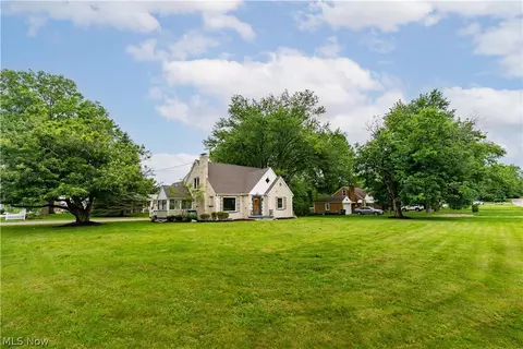 Exterior - 2607 Lakeside Ave NW, Canton, OH 44708 photo 2 of 8