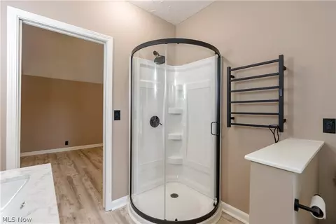 Bath - 2607 Lakeside Ave NW, Canton, OH 44708 photo 4 of 5
