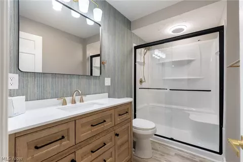 Bath - 2607 Lakeside Ave NW, Canton, OH 44708 photo 1 of 5