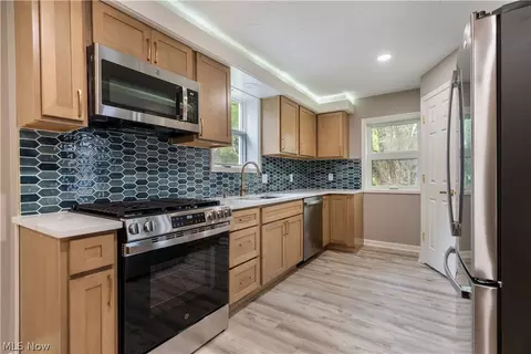 Kitchen - 2607 Lakeside Ave NW, Canton, OH 44708 photo 4 of 5
