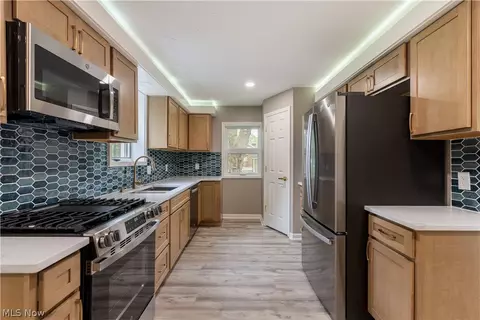 Kitchen - 2607 Lakeside Ave NW, Canton, OH 44708 photo 1 of 5