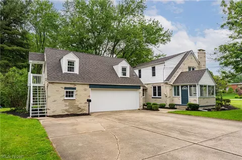 Exterior - 2607 Lakeside Ave NW, Canton, OH 44708 photo 3 of 8