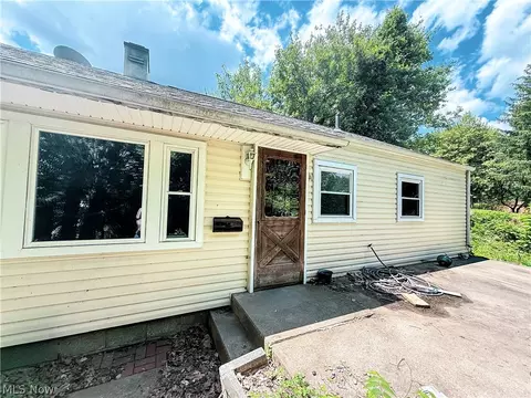 607 Cutler St, Marietta, OH 45750