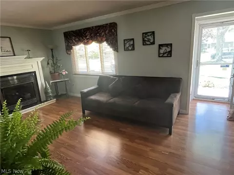 25540 Chatworth Dr, Euclid, OH 44117 photo 38