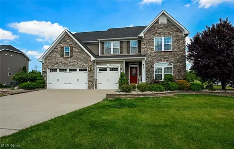 3111 Fairview Dr, Avon, OH 44011