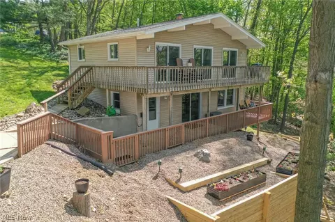 195 Oneida Trl, Malvern, OH 44644