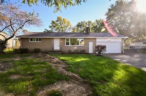 7900 Stuhldreher St NW, Massillon, OH 44646