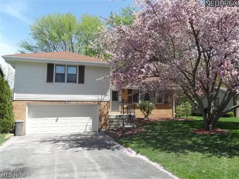 5926 Louise Ave NW, Champion, OH 44483