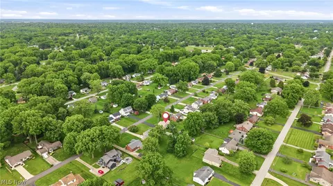 View/Area - 773 Wildwood Dr, Boardman, OH 44512 photo 4 of 5
