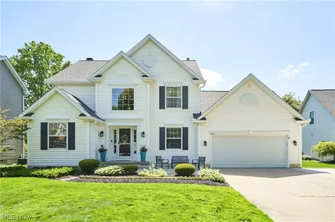 2952 Greenspire Ln, Fairlawn, OH 44333