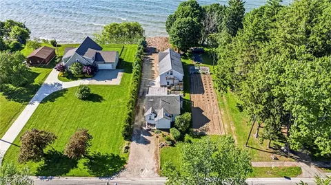 1050 Lake Rd, Conneaut, OH 44030