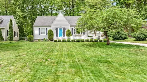 3668 Elm Rd, Stow, OH 44224