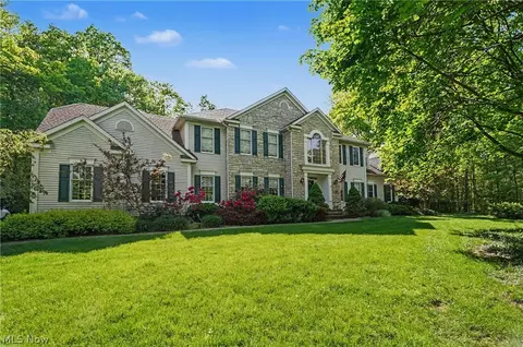 4118 Evergreen Ln, Richfield, OH 44286