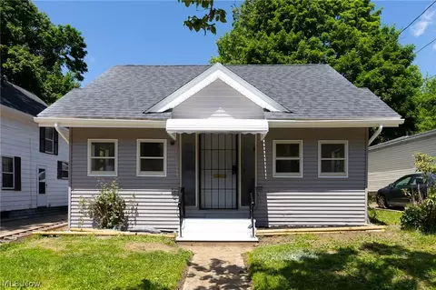 807 Stoner St, Akron, OH 44320