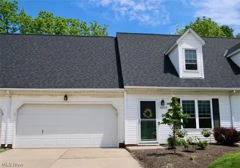 Exterior - 37575 Ocean Reef, Willoughby, OH 44094 photo 2 of 5