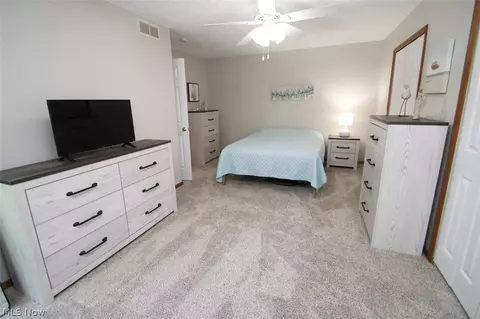 Bedroom - 37575 Ocean Reef, Willoughby, OH 44094 photo 1 of 12