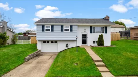 119 Lincoln Pl, Follansbee, WV 26037