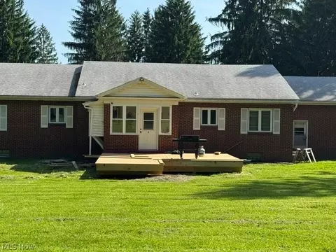 2875 Eldersville Rd, Follansbee, WV 26037