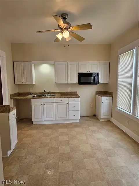 Kitchen - 46 48 Hyde Ave, Niles, OH 44446 photo 1 of 3