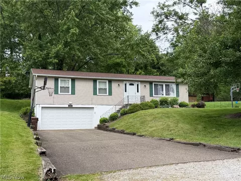 6296 Redbird Ter, Clinton, OH 44216