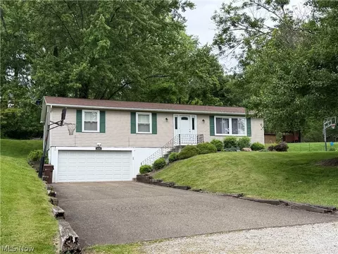 6296 Redbird Ter, Clinton, OH 44216