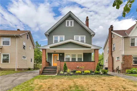 3498 Tullamore Rd, University Heights, OH 44118