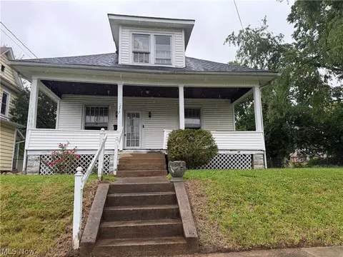 1317 16th St, Parkersburg, WV 26101