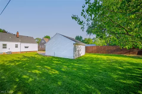Exterior - 420 E 271st St, Euclid, OH 44132 photo 4 of 4