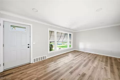 Living - 420 E 271st St, Euclid, OH 44132 photo 3 of 4