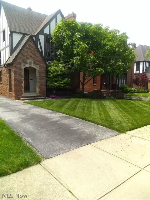 3646 Lynnfield Rd, Shaker Heights, OH 44122