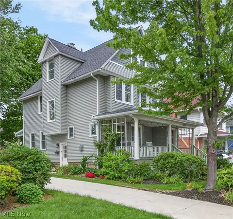 1490 Mars Ave, Lakewood, OH 44107