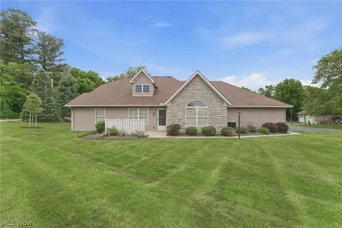 1210 Pebble Chase Cir NE, Massillon, OH 44646