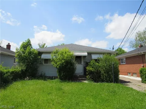 4680 Beechgrove Ave, Garfield Heights, OH 44125