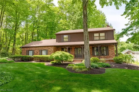 5233 Limerick Ave NW, North Canton, OH 44720