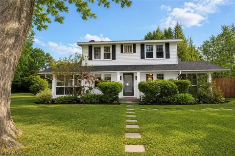 1829 Meadows Rd, Madison, OH 44057