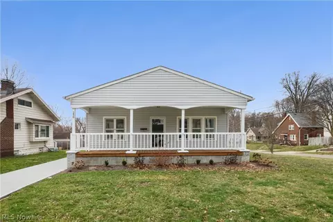 250 Morningview Ave, Akron, OH 44305